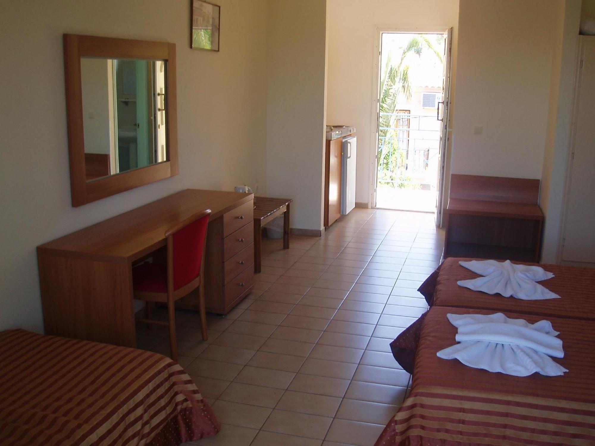 Anaxos Hotel Luaran gambar