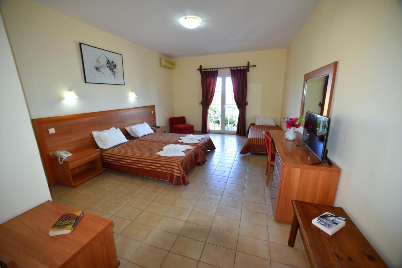 Anaxos Hotel Luaran gambar